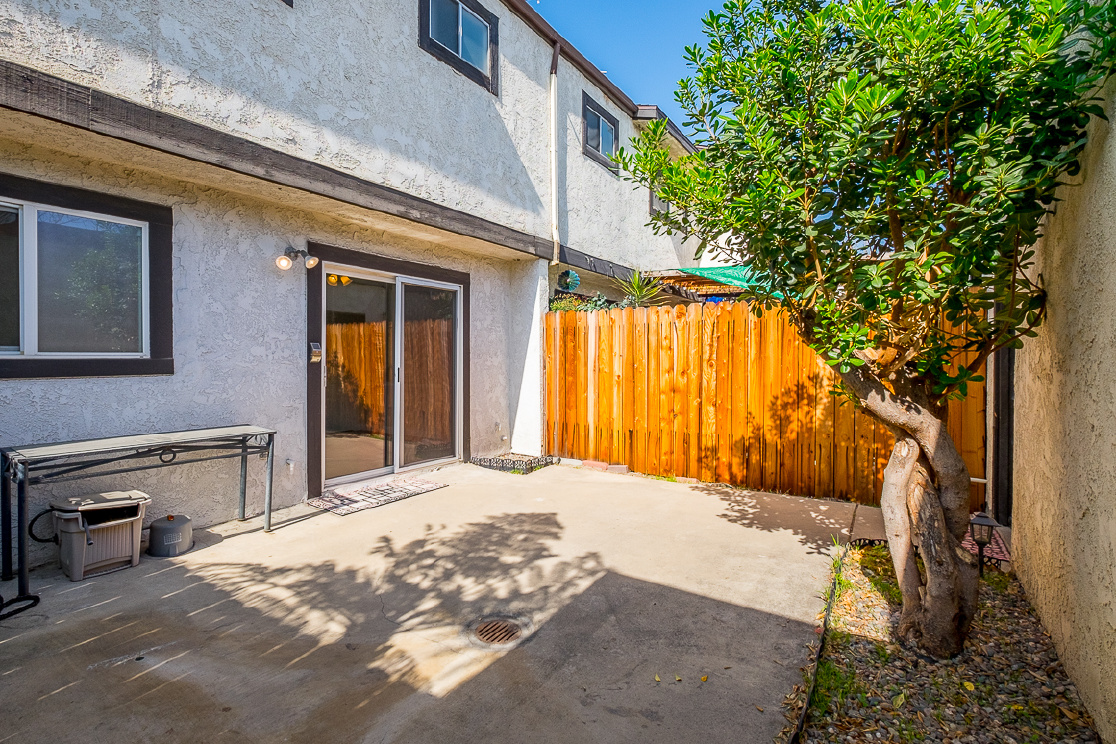 7387 Katella Avenue, Stanton CA: 