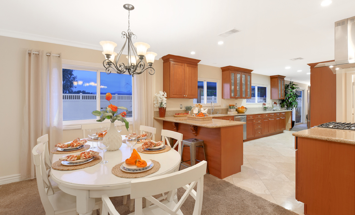 19563 Crestknoll Dr, Yorba Linda CA: 