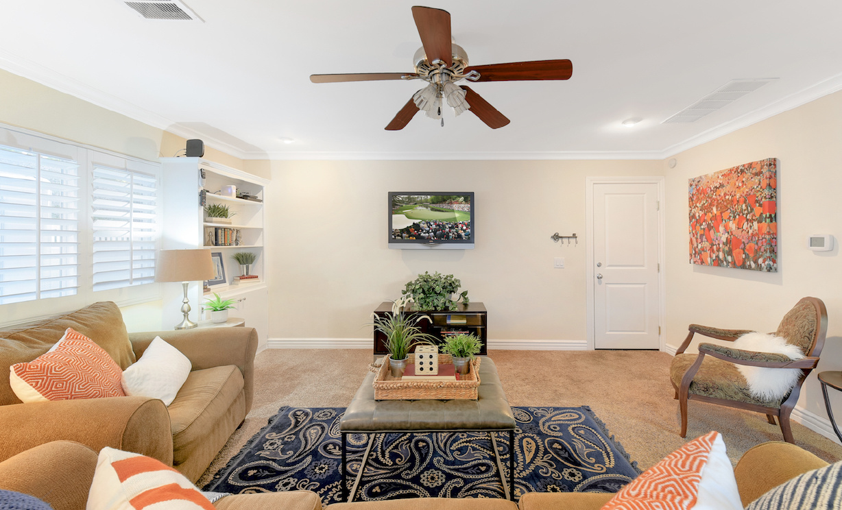 19563 Crestknoll Dr, Yorba Linda CA: 