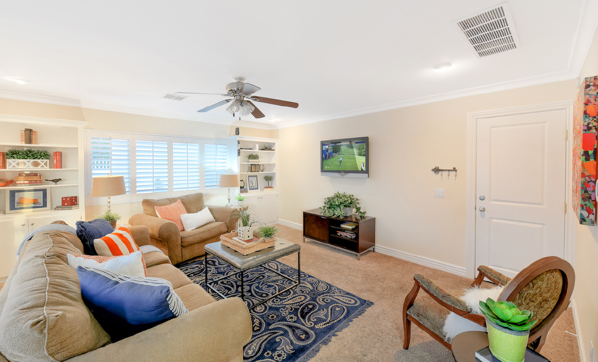 19563 Crestknoll Dr, Yorba Linda CA: 