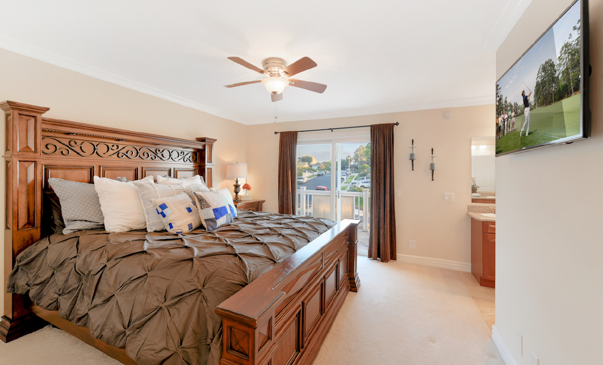 19563 Crestknoll Dr, Yorba Linda CA: 