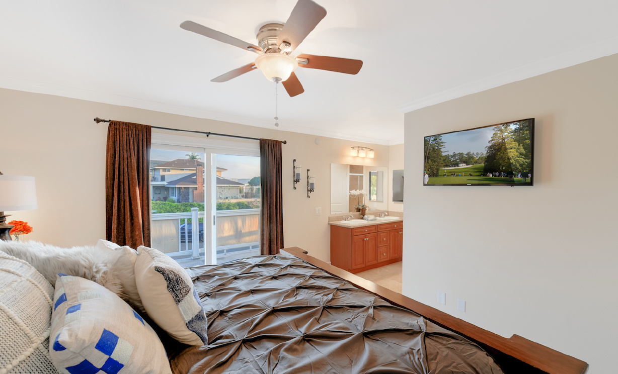 19563 Crestknoll Dr, Yorba Linda CA: 