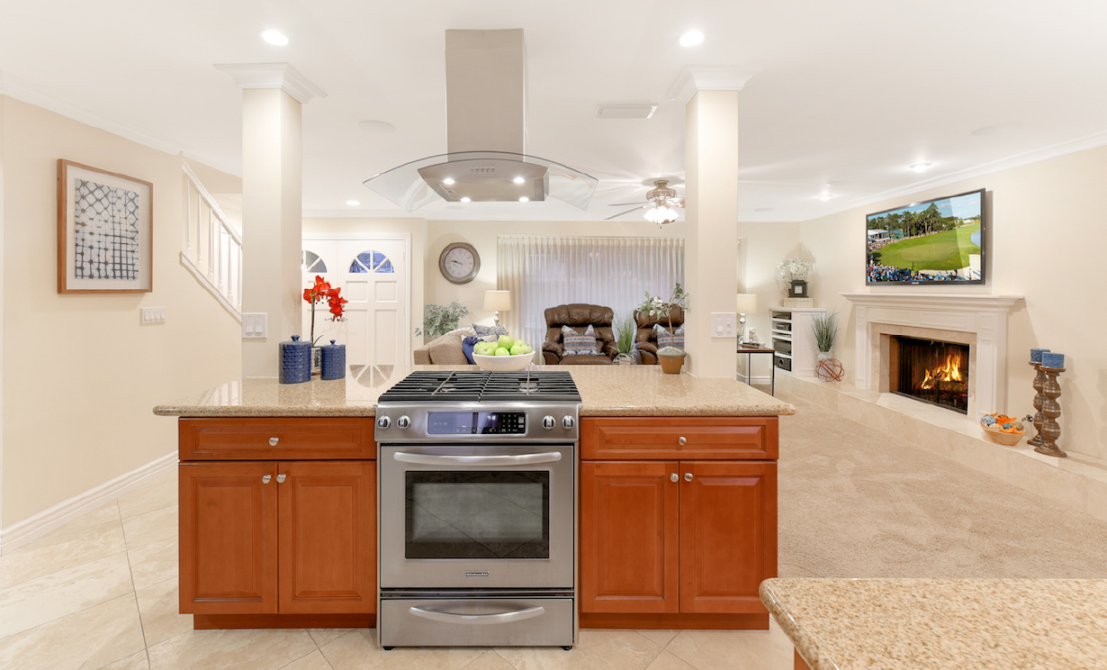 19563 Crestknoll Dr, Yorba Linda CA: 