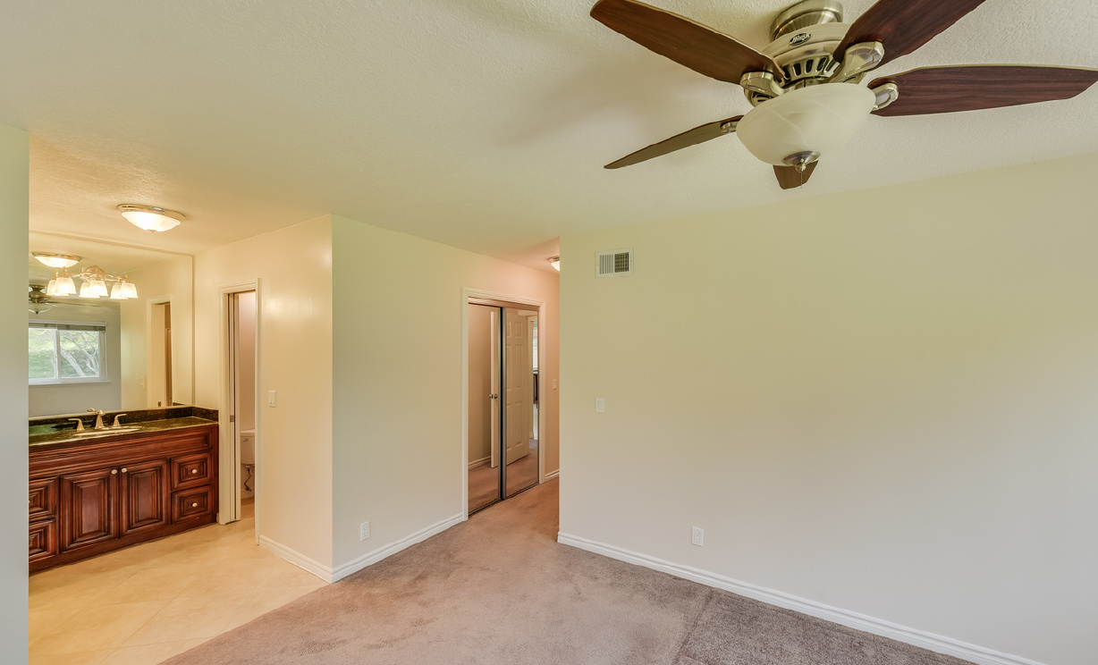 4868 Via De La Luna, Yorba Linda CA: 