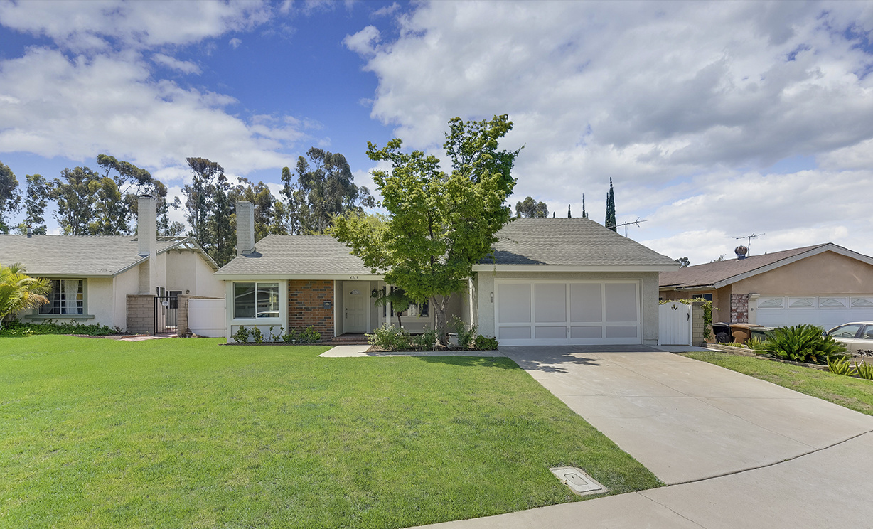 4868 Via De La Luna, Yorba Linda CA: 