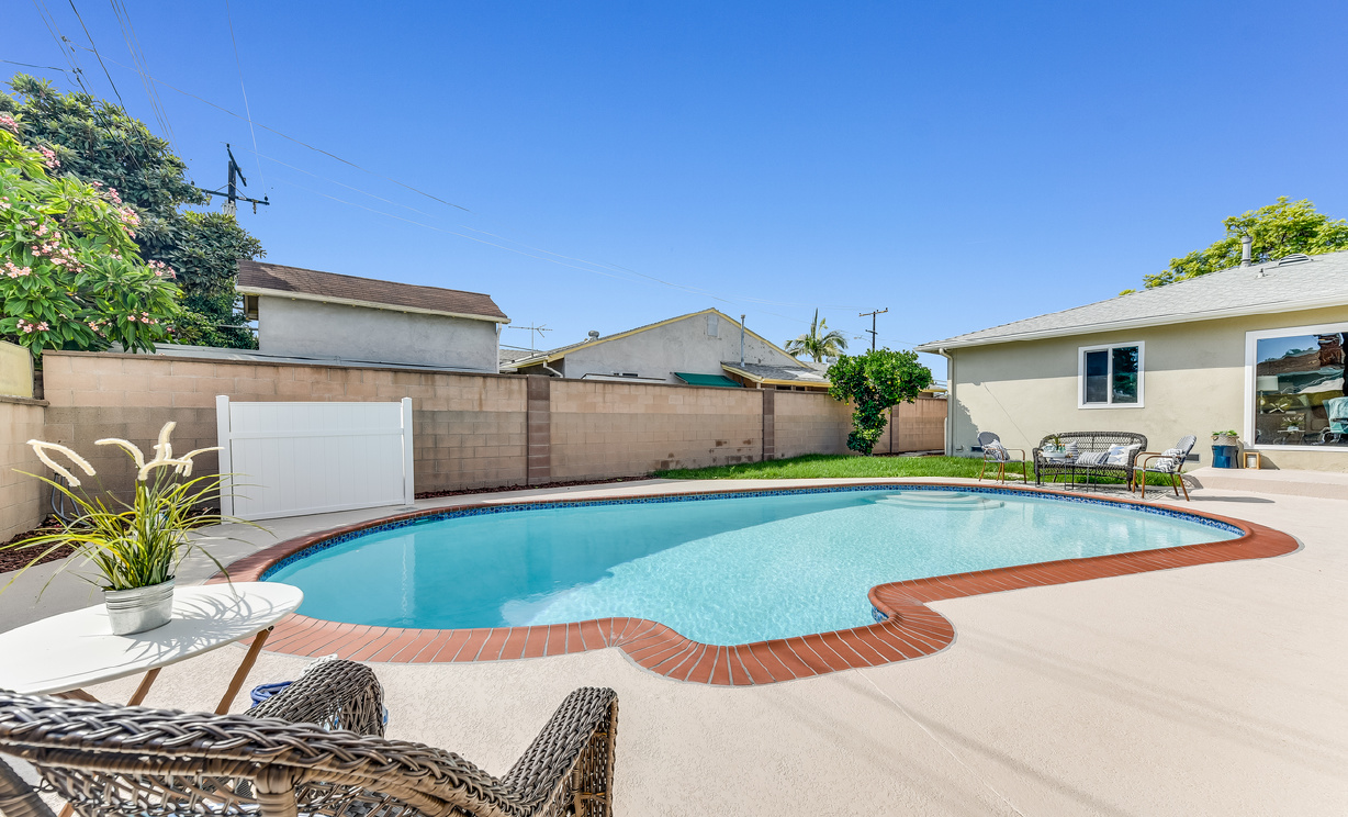 15856 Garydale Drive, Whittier CA: 