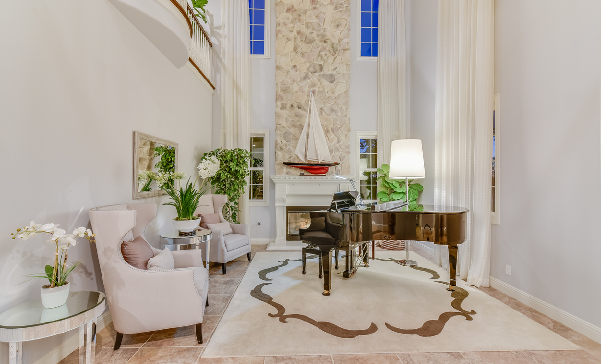 3846 Zaharias, Yorba Linda CA: 