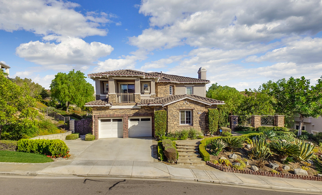 3846 Zaharias, Yorba Linda CA: 