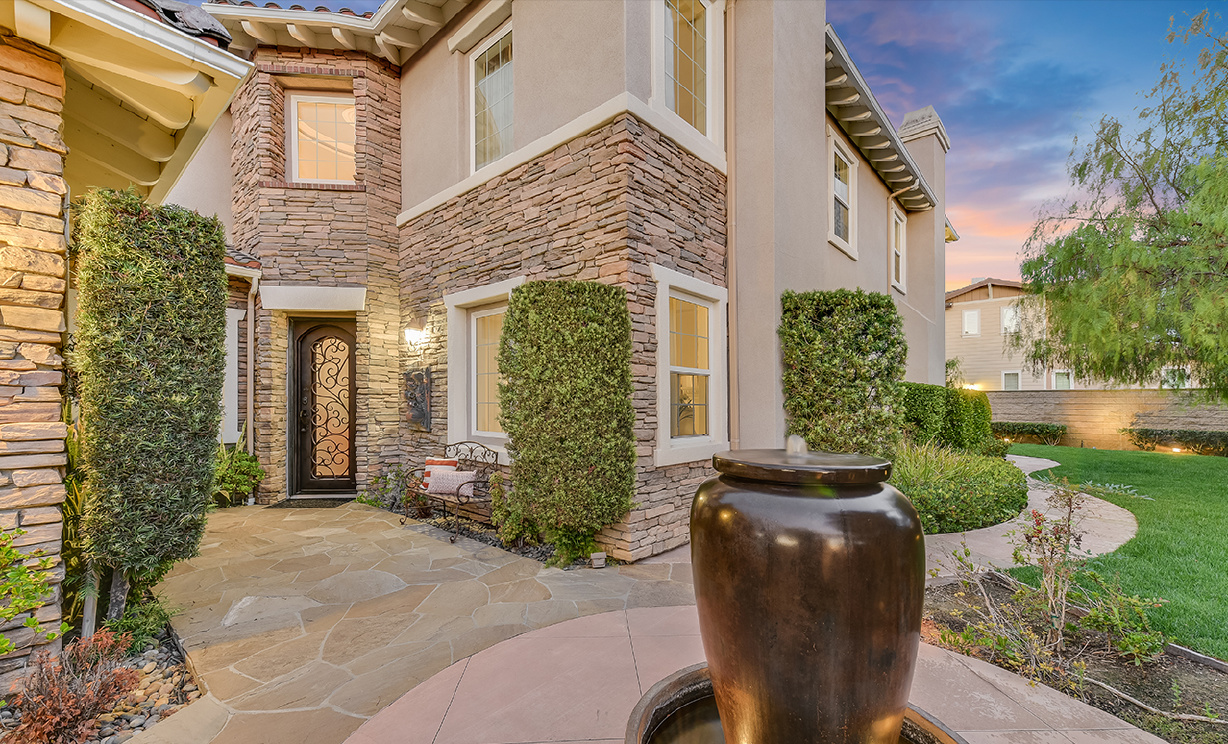 3846 Zaharias, Yorba Linda CA: 