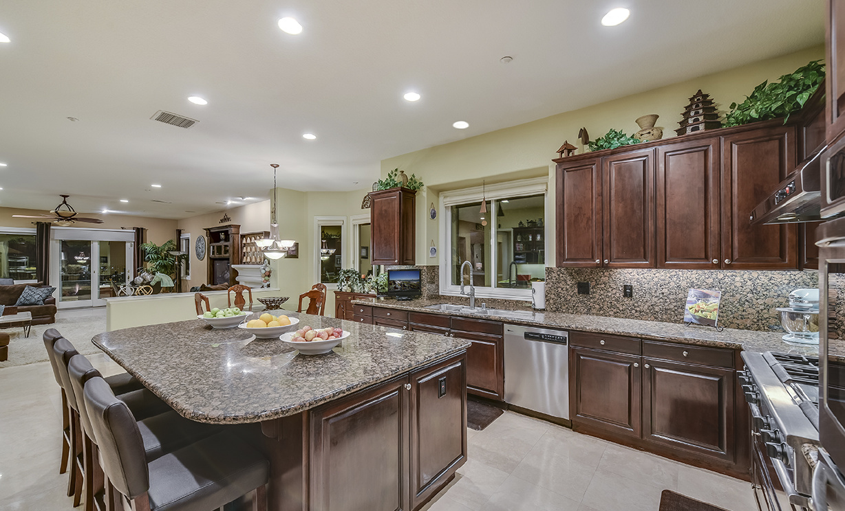 3285 Primrose Lane, Yorba Linda CA: 