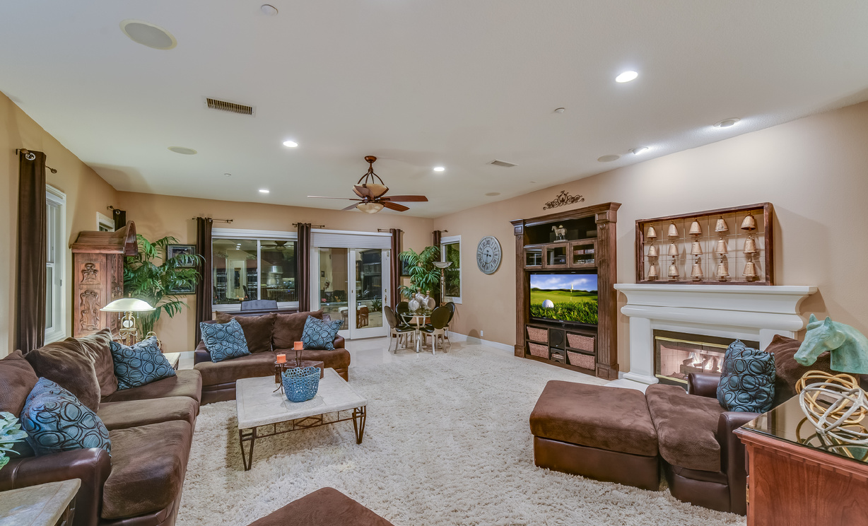 3285 Primrose Lane, Yorba Linda CA: 