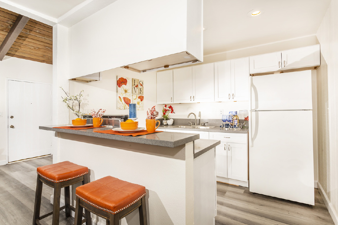 1000 W Macarthur Boulevard, Santa Ana CA: 