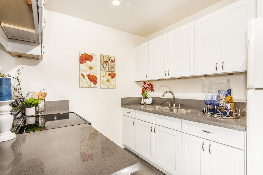 1000 W Macarthur Boulevard, Santa Ana CA: 