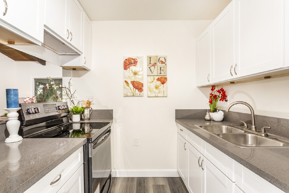 1000 W Macarthur Boulevard, Santa Ana CA: 