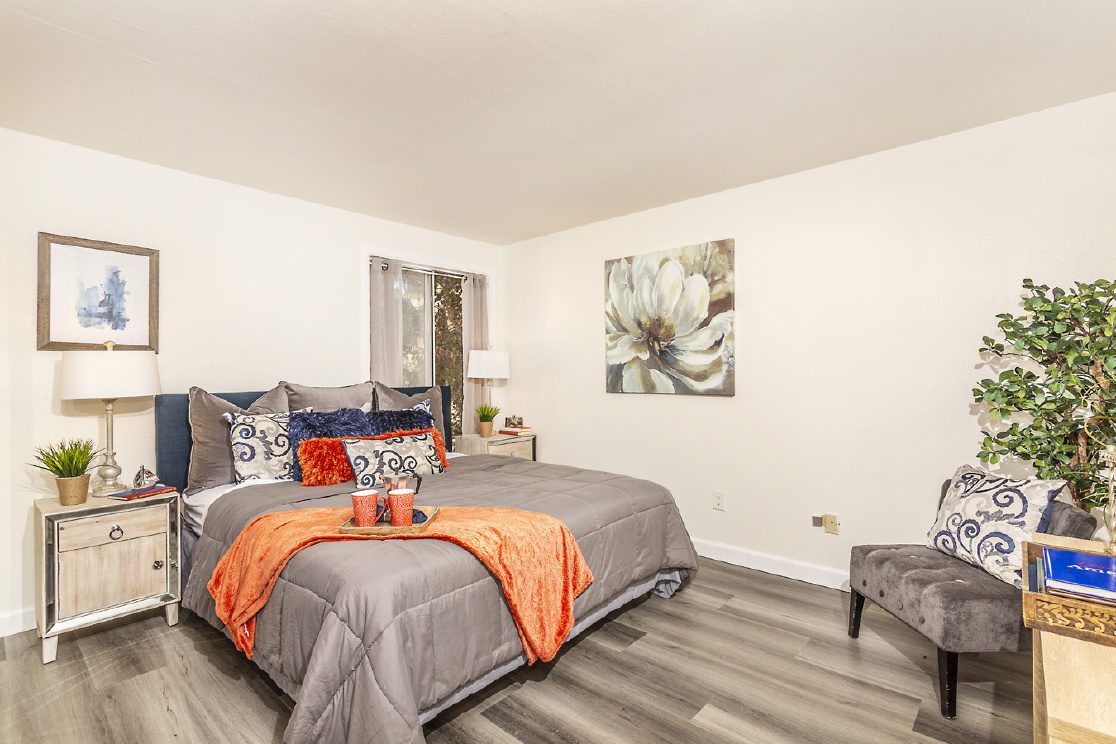 1000 W Macarthur Boulevard, Santa Ana CA: 