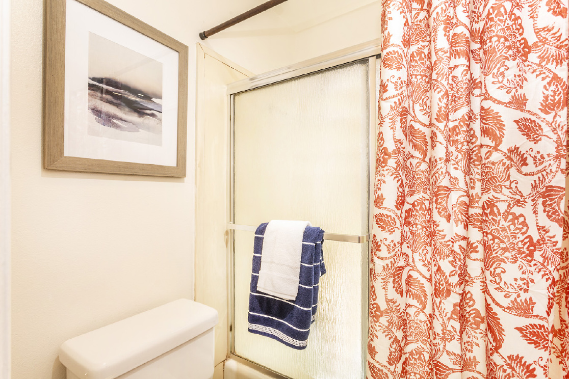 1000 W Macarthur Boulevard, Santa Ana CA: 