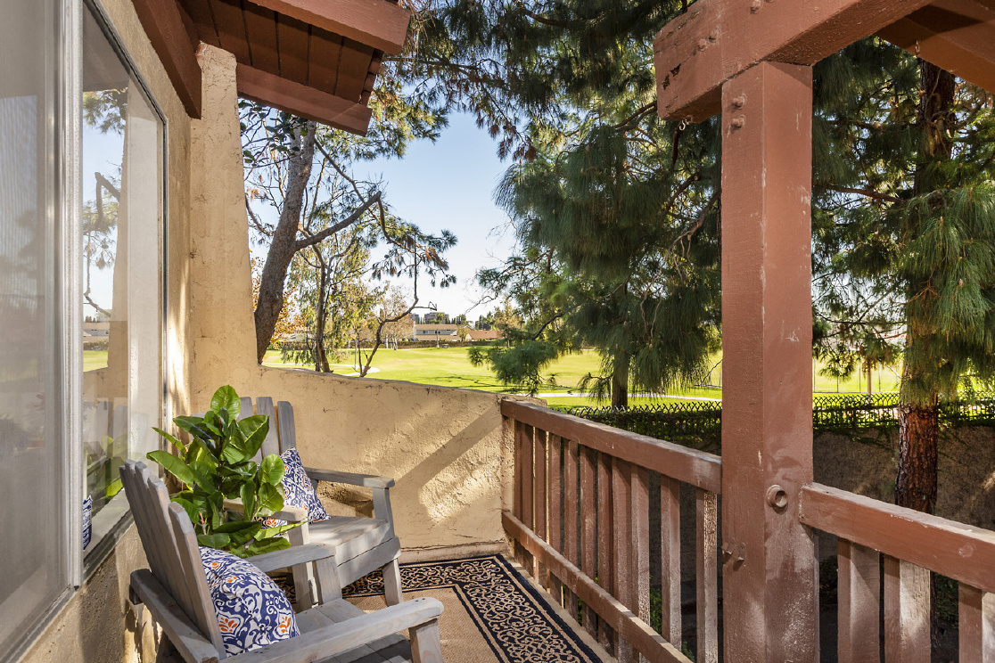 1000 W Macarthur Boulevard, Santa Ana CA: 