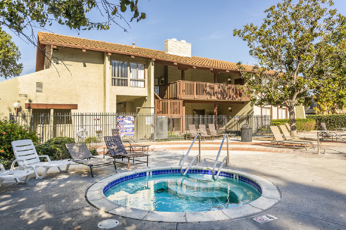 1000 W Macarthur Boulevard, Santa Ana CA: 