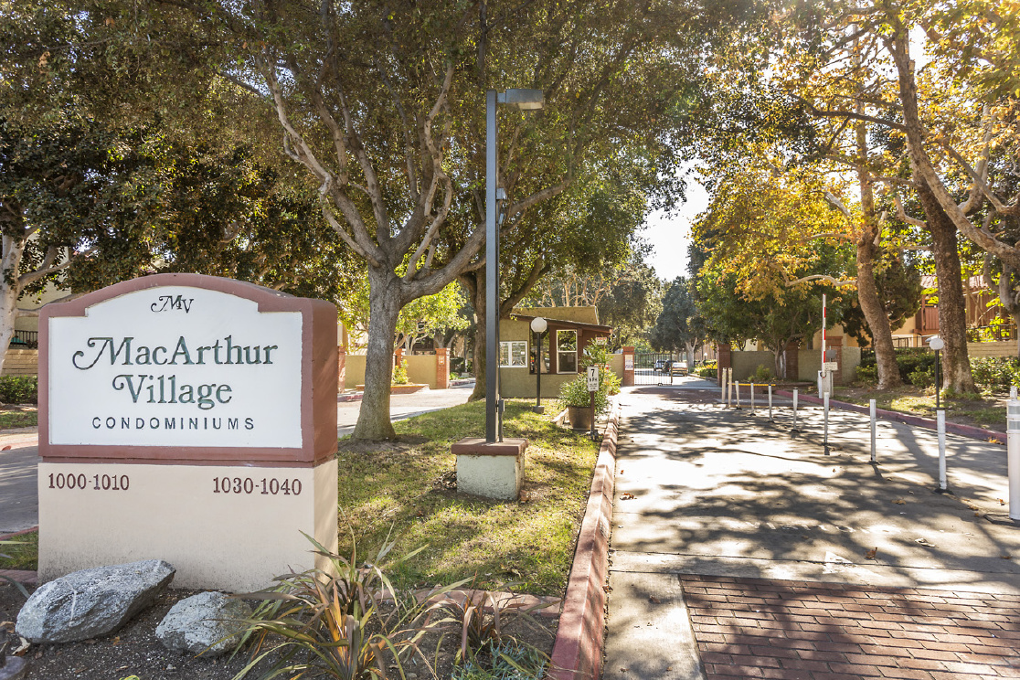 1000 W Macarthur Boulevard, Santa Ana CA: 