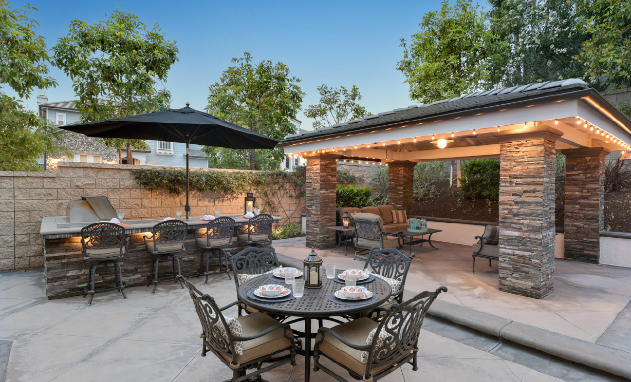 18621 Oaklawn Ln, Yorba Linda CA: 