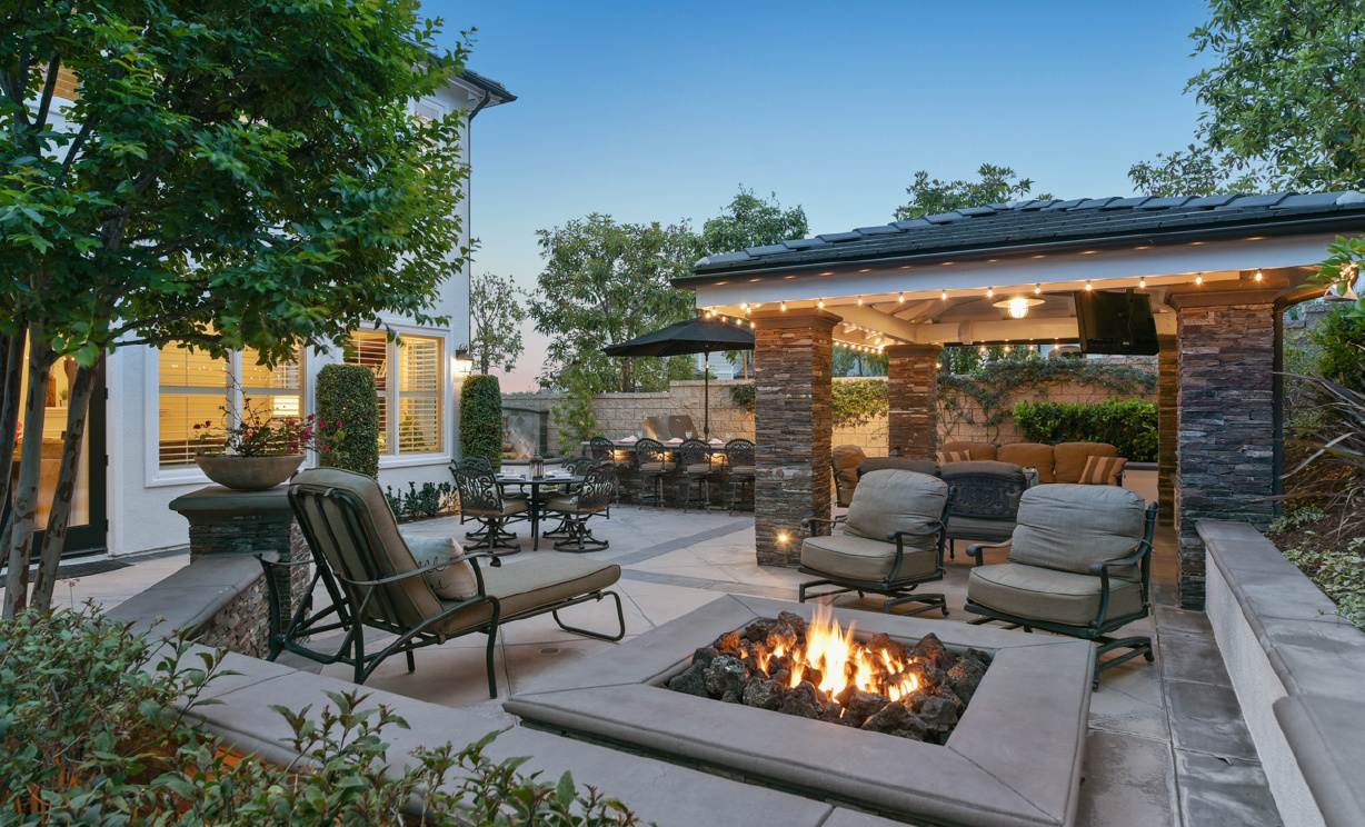 18621 Oaklawn Ln, Yorba Linda CA: 