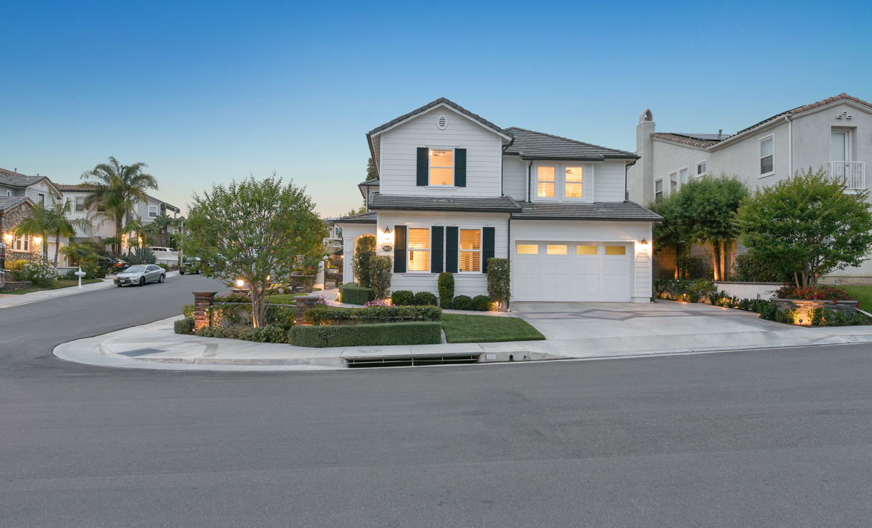 18621 Oaklawn Ln, Yorba Linda CA: 