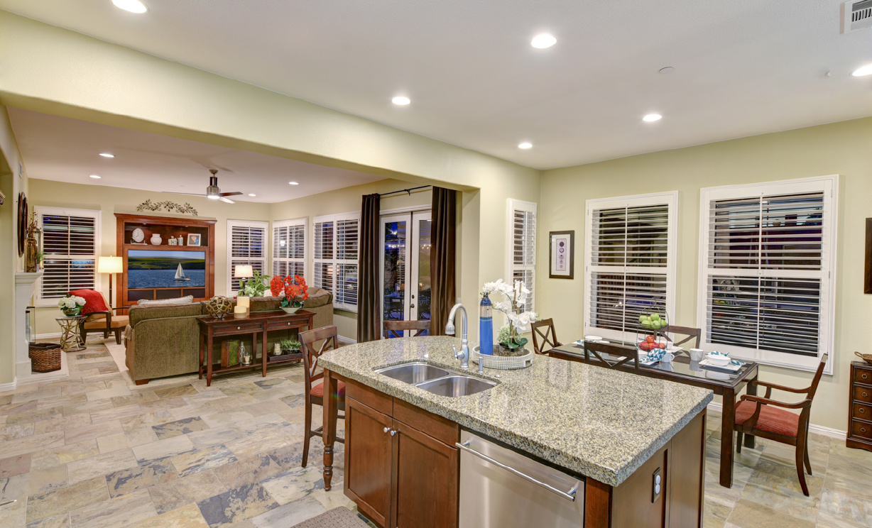 18621 Oaklawn Ln, Yorba Linda CA: 