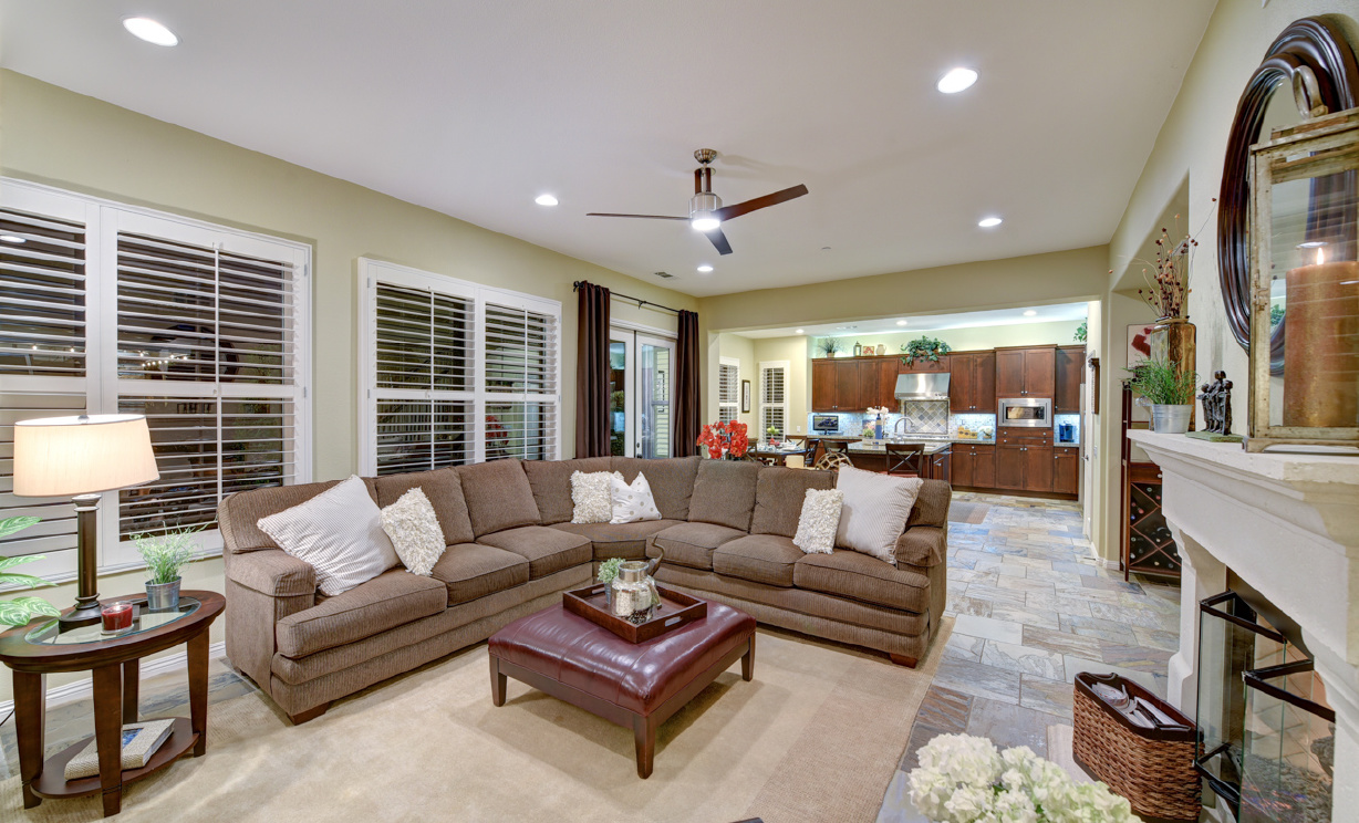 18621 Oaklawn Ln, Yorba Linda CA: 