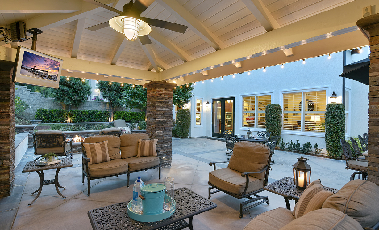 18621 Oaklawn Ln, Yorba Linda CA: 