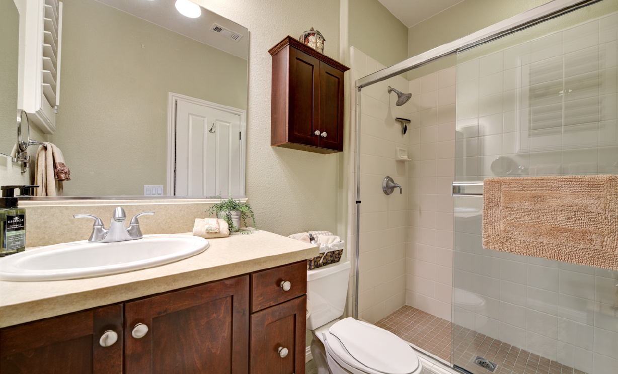 18621 Oaklawn Ln, Yorba Linda CA: 