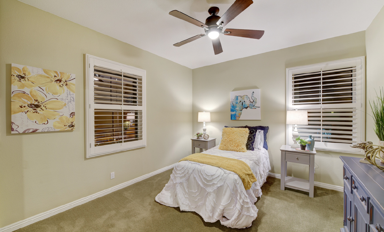 18621 Oaklawn Ln, Yorba Linda CA: 