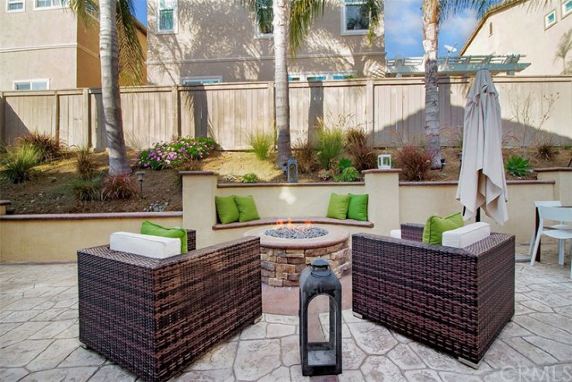 2279 De Sutter Drive, Tustin CA: