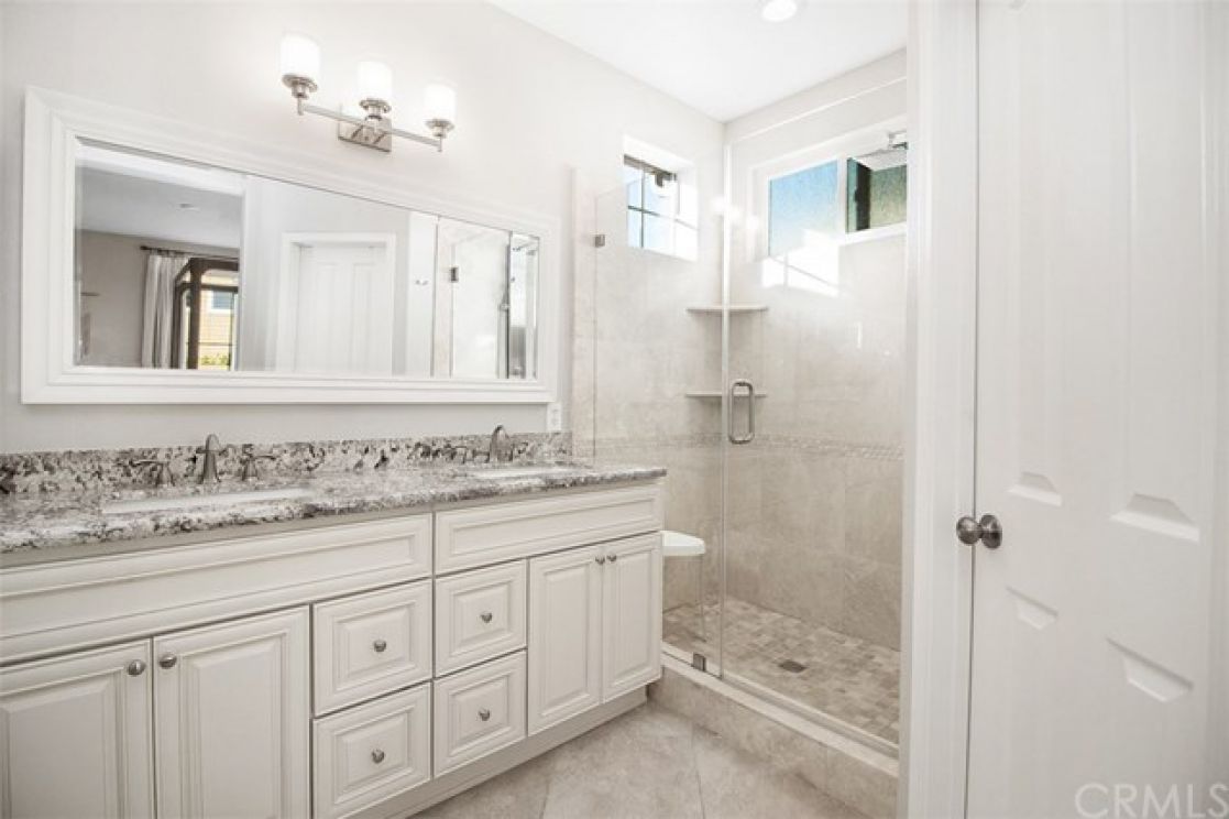 2279 De Sutter Drive, Tustin CA: