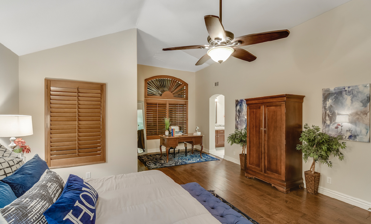 12630 Stanton Ave, Tustin CA: