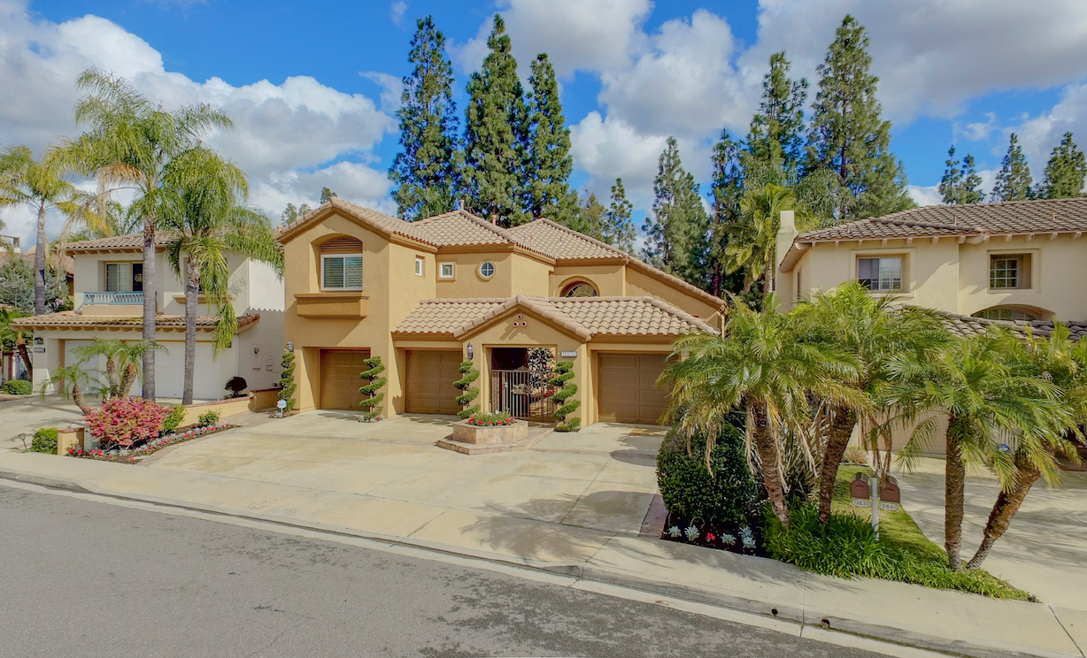 12630 Stanton Ave, Tustin CA: