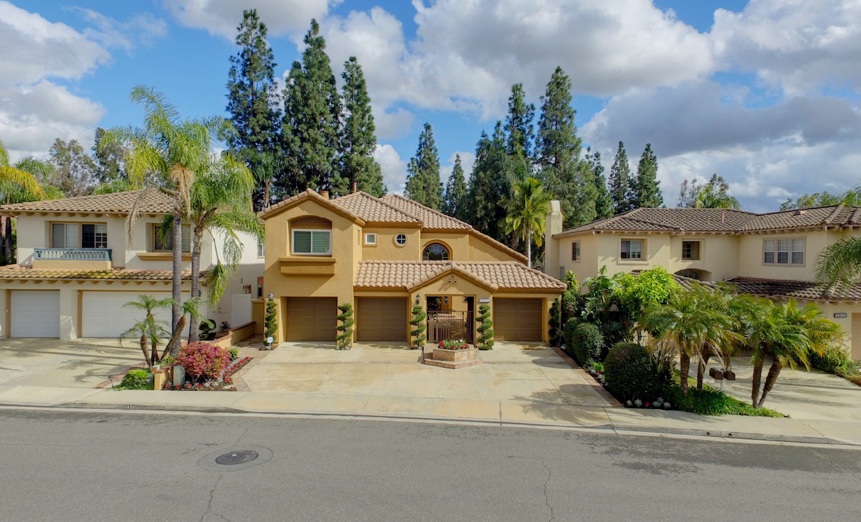 12630 Stanton Ave, Tustin CA: