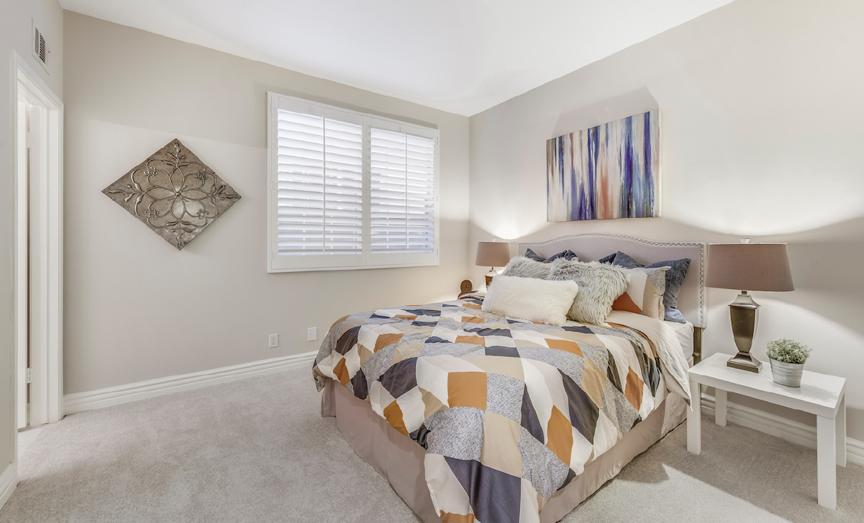 12630 Stanton Ave, Tustin CA: