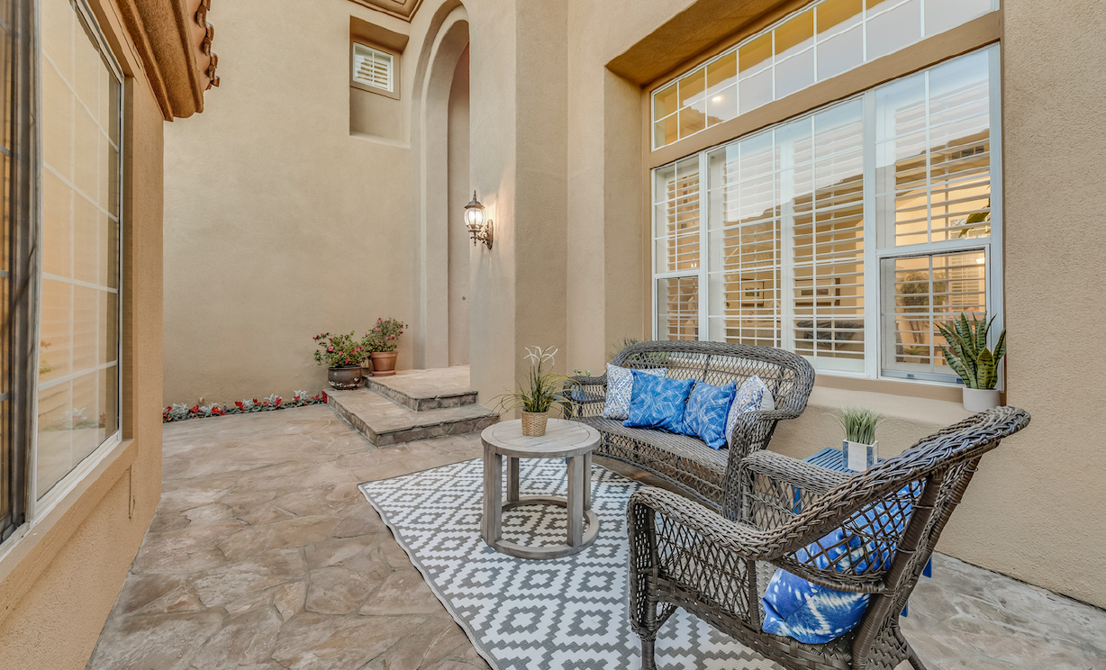 12630 Stanton Ave, Tustin CA: