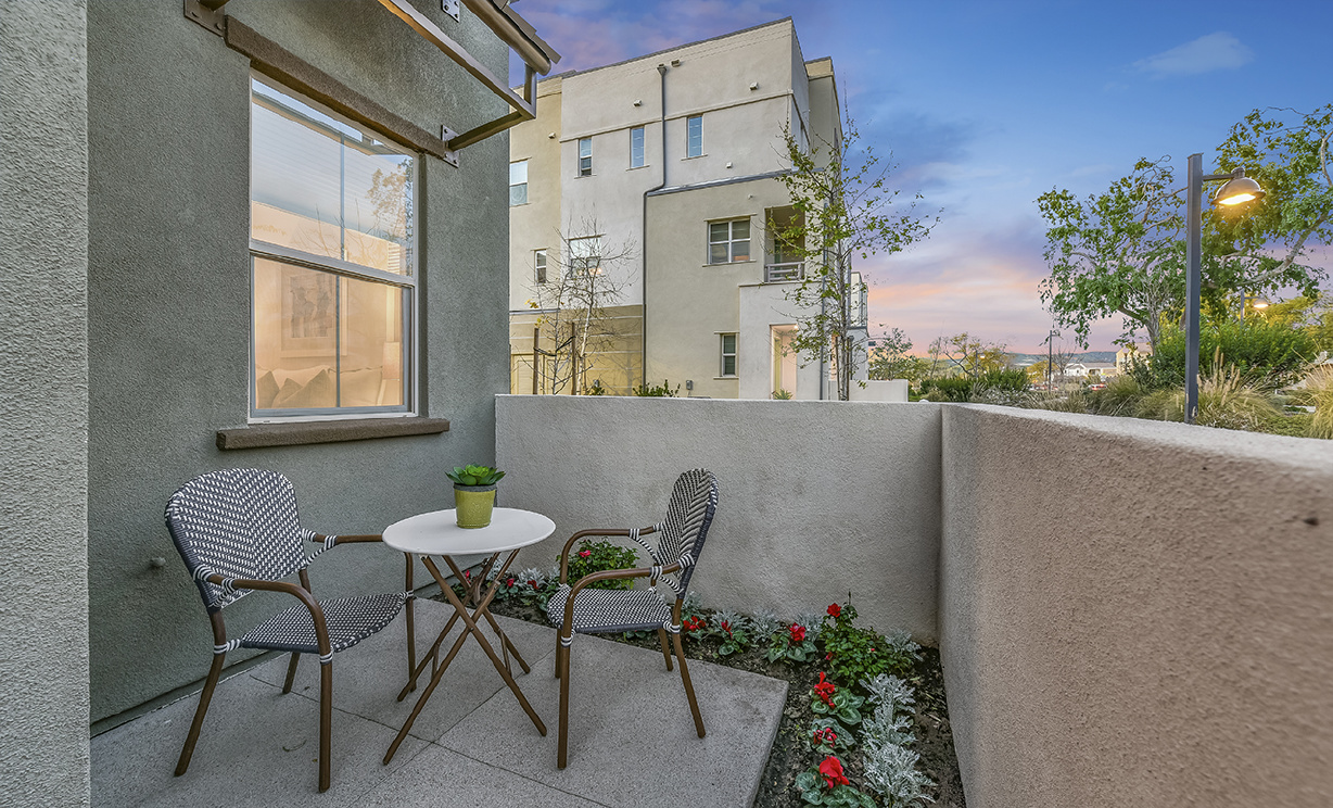 154 Acamar, Irvine CA: 