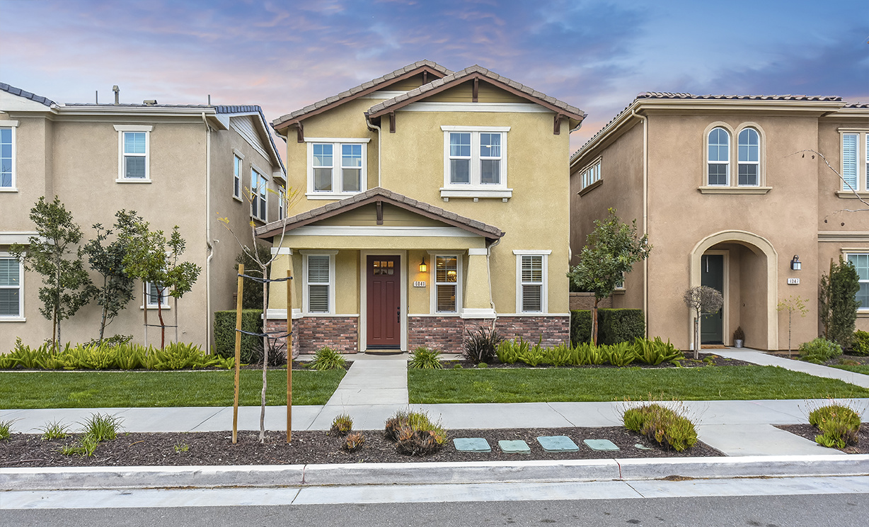 6041 Snapdragon Street, Eastvale CA: 