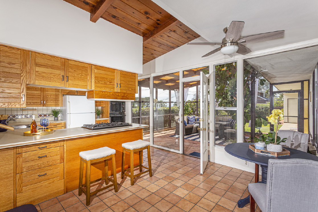 452 Van Dyke Avenue, Del Mar CA: 