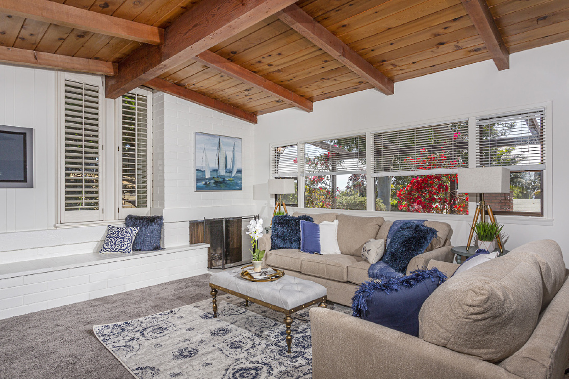 452 Van Dyke Avenue, Del Mar CA: 