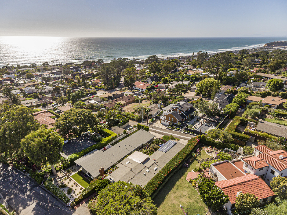 452 Van Dyke Avenue, Del Mar CA: 