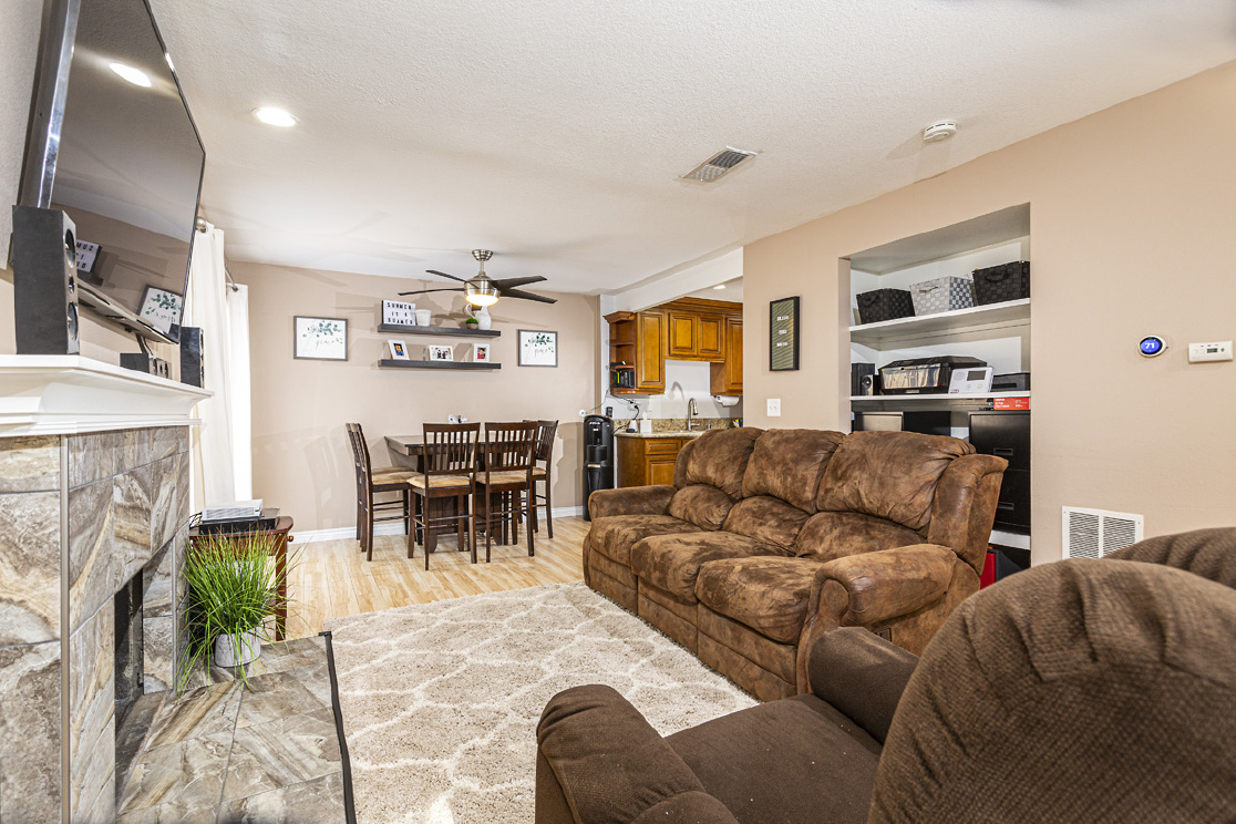 5615 E Plaza De Vaqueros, Anaheim Hills CA: 