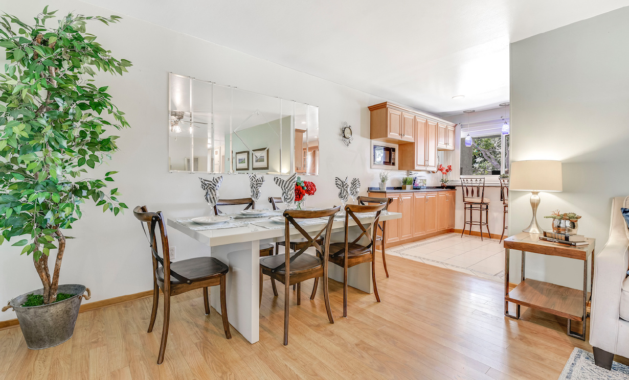 6959 E El Roble Street, Long Beach CA: 