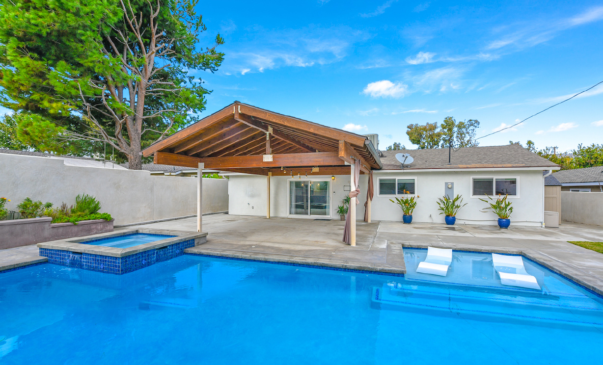 17422 Calgary Avenue, Yorba Linda CA: 