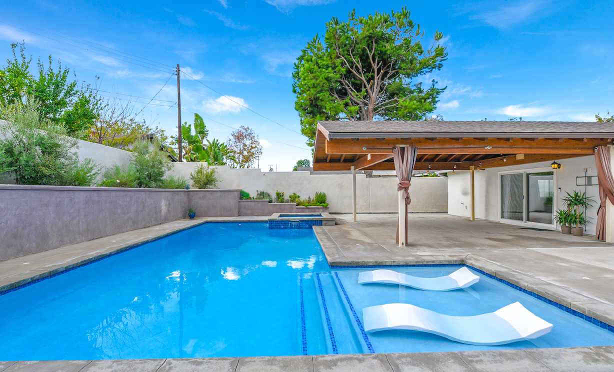 17422 Calgary Avenue, Yorba Linda CA: 