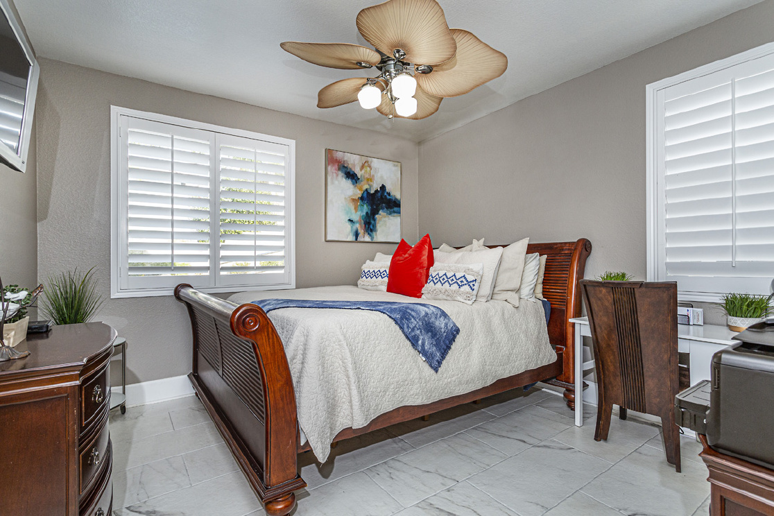 897 Feather Peak Dr., Corona CA: 