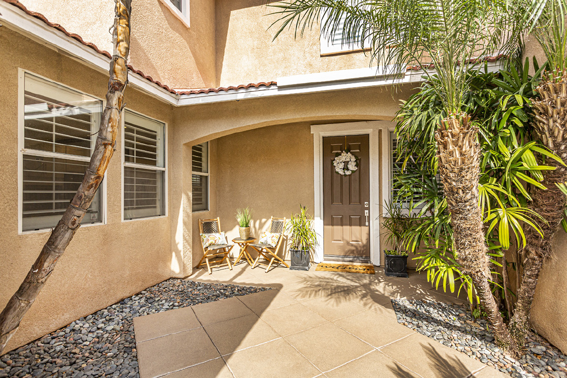 897 Feather Peak Dr., Corona CA: 