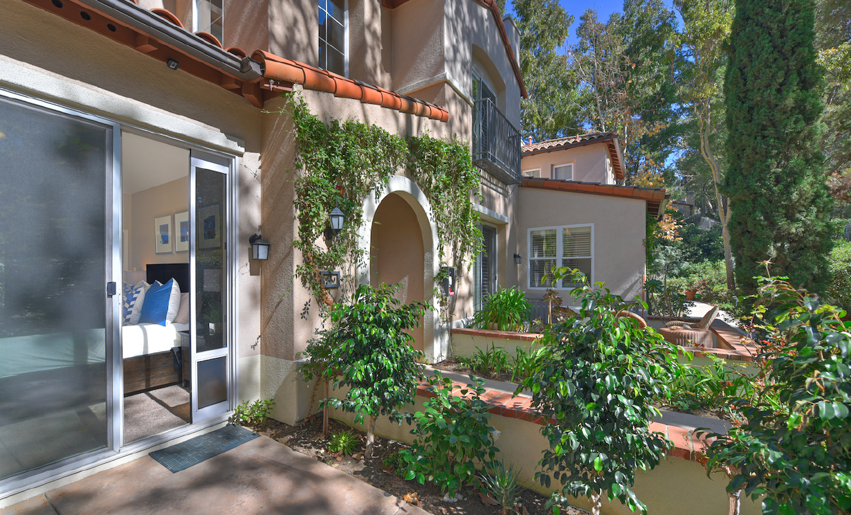 10 Roma Court, Newport Coast CA: 